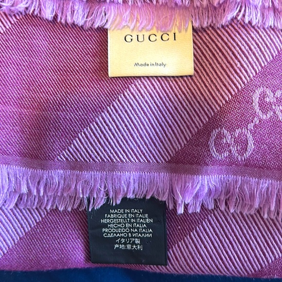 Gucci Monogram Scarf - Picture 3 of 8